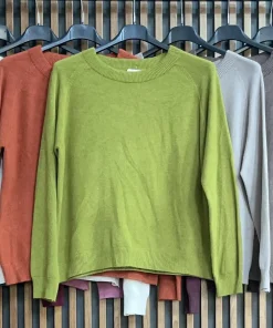 Swetry Damskie WŁOSKA,Size uni,paczka 6szt, mix kolor