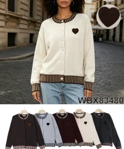 Swetry Damskie ,Size uni,paczka 8szt, mix kolor