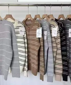 Swetry Damskie, size m/l-xl/2xl,paczka 12szt,mix kolor