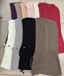Czapki Damskie,paczka 12szt,mix kolor