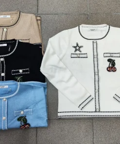 Swetry Damskie, size uni,paczka 12szt,mix kolor