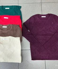Swetry Damskie,size uni,Paczka 12szt ,mix kolor