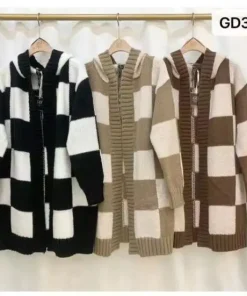 Swetry Damskie,size uni,Paczka 12szt ,mix kolor
