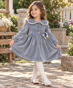 Sukienki DZIECIĘCA,size 3-6lat,Paczka 4szt,1kolor