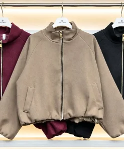 Kurtki DAMSKI ,size uni,Paczka 6szt,mix kolor