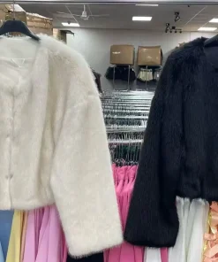 Kurtki Damskie WŁOSKA,Size uni,paczka 6szt, mix kolor