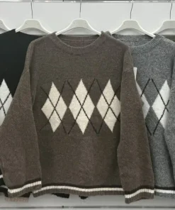 Swetry DAMSKI ,size uni,Paczka 6szt,mix kolor