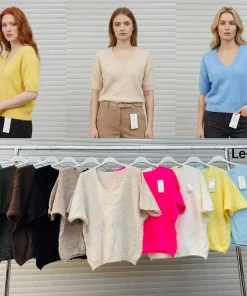Swetry Damskie WŁOSKA,Size uni,paczka 6szt, mix kolor